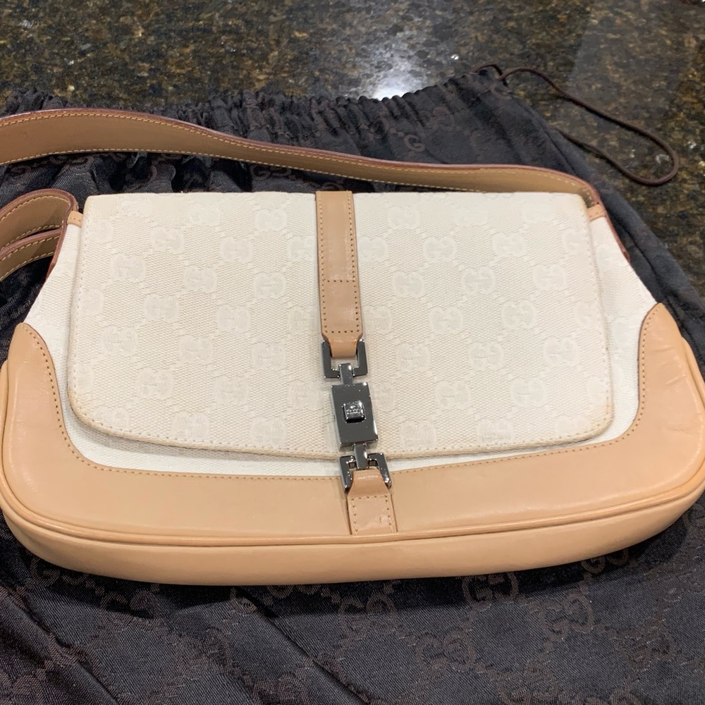 Gucci Authentic Vintage White and Tan GG Purse!